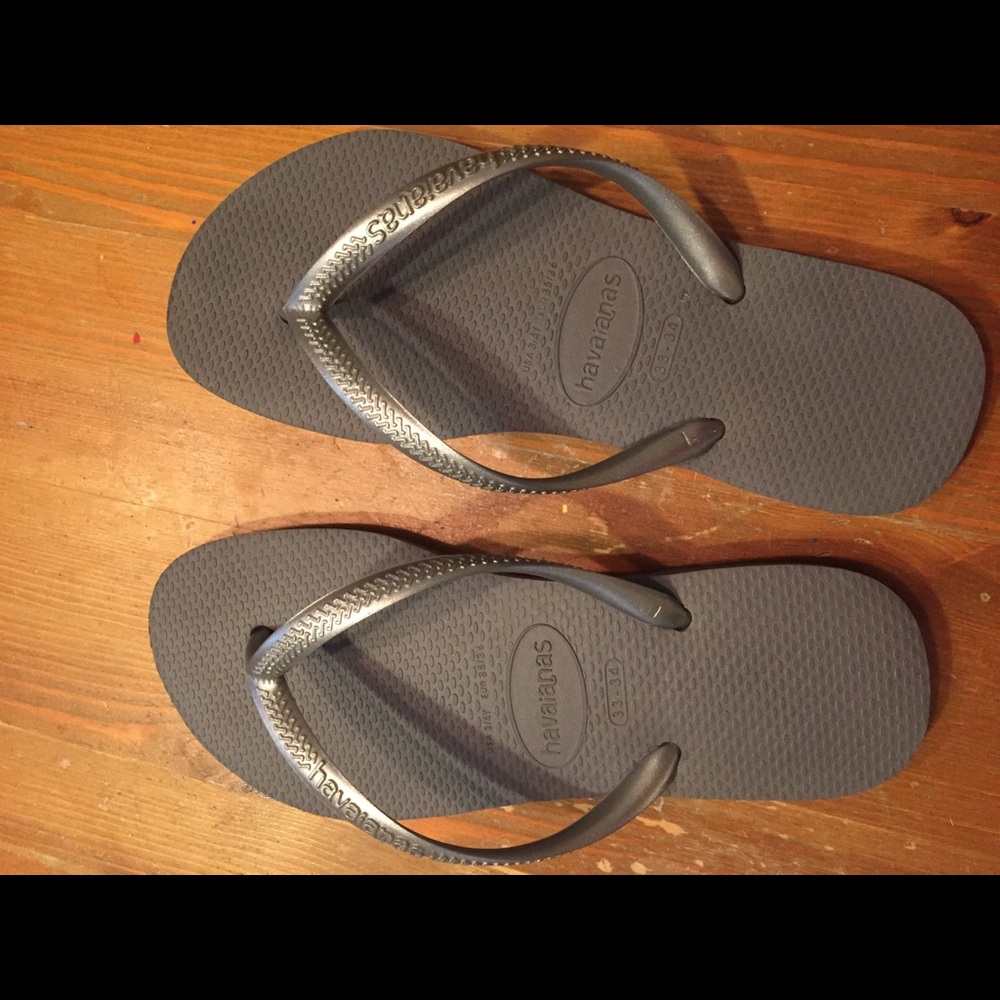 Havianas- girls size 3-4Y